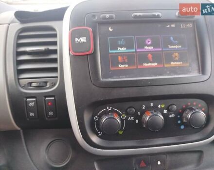 Серый Рено Трафик, объемом двигателя 1.6 л и пробегом 206 тыс. км за 13500 $, фото 14 на Automoto.ua