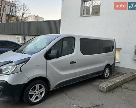 Сірий Рено Трафік, об'ємом двигуна 1.6 л та пробігом 68 тис. км за 25600 $, фото 1 на Automoto.ua