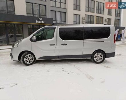 Серый Рено Трафик, объемом двигателя 1.6 л и пробегом 190 тыс. км за 18000 $, фото 3 на Automoto.ua