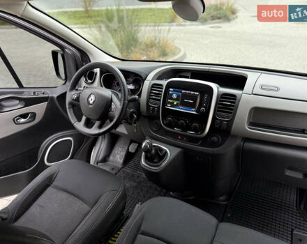 Серый Рено Трафик, объемом двигателя 1.6 л и пробегом 231 тыс. км за 16950 $, фото 28 на Automoto.ua