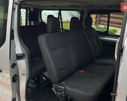 Серый Рено Трафик, объемом двигателя 1.6 л и пробегом 171 тыс. км за 19900 $, фото 18 на Automoto.ua