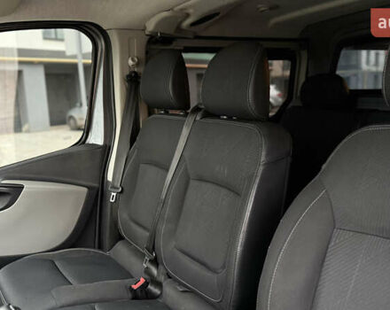 Серый Рено Трафик, объемом двигателя 1.6 л и пробегом 231 тыс. км за 16950 $, фото 19 на Automoto.ua