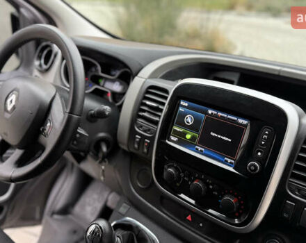 Серый Рено Трафик, объемом двигателя 1.6 л и пробегом 231 тыс. км за 16950 $, фото 27 на Automoto.ua