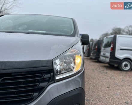 Серый Рено Трафик, объемом двигателя 1.6 л и пробегом 195 тыс. км за 17500 $, фото 3 на Automoto.ua