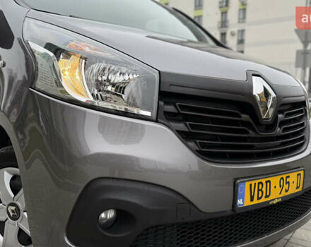 Серый Рено Трафик, объемом двигателя 1.6 л и пробегом 231 тыс. км за 16950 $, фото 16 на Automoto.ua