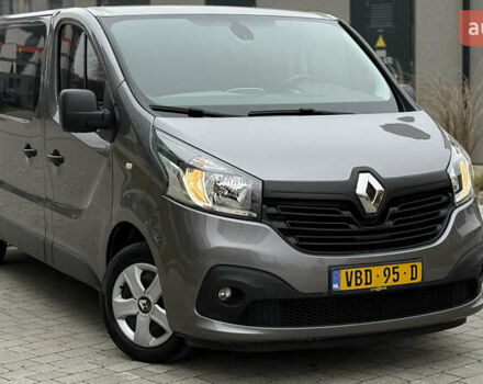 Серый Рено Трафик, объемом двигателя 1.6 л и пробегом 231 тыс. км за 16950 $, фото 5 на Automoto.ua