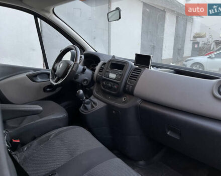 Сірий Рено Трафік, об'ємом двигуна 1.6 л та пробігом 68 тис. км за 25600 $, фото 5 на Automoto.ua
