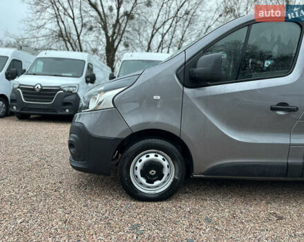 Серый Рено Трафик, объемом двигателя 1.6 л и пробегом 195 тыс. км за 17500 $, фото 4 на Automoto.ua