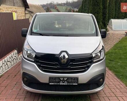 Серый Рено Трафик, объемом двигателя 1.6 л и пробегом 171 тыс. км за 19900 $, фото 2 на Automoto.ua