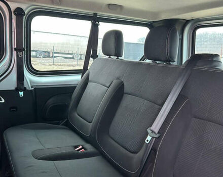 Серый Рено Трафик, объемом двигателя 1.6 л и пробегом 198 тыс. км за 15500 $, фото 10 на Automoto.ua