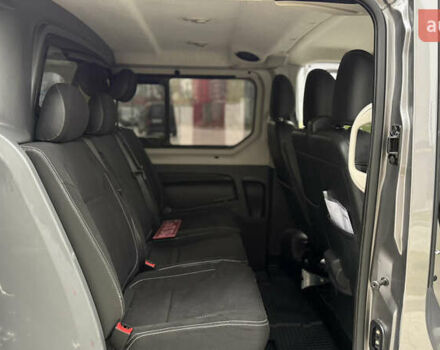 Серый Рено Трафик, объемом двигателя 1.6 л и пробегом 231 тыс. км за 16950 $, фото 25 на Automoto.ua