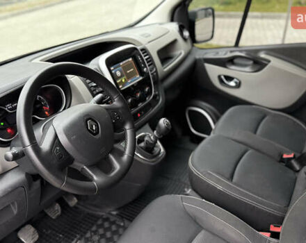 Серый Рено Трафик, объемом двигателя 1.6 л и пробегом 231 тыс. км за 16950 $, фото 18 на Automoto.ua