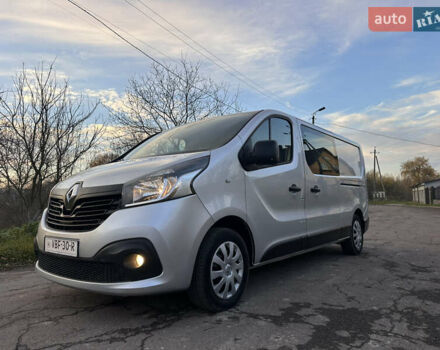 Серый Рено Трафик, объемом двигателя 1.6 л и пробегом 167 тыс. км за 18500 $, фото 2 на Automoto.ua