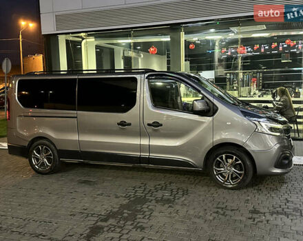 Серый Рено Трафик, объемом двигателя 2 л и пробегом 157 тыс. км за 27300 $, фото 15 на Automoto.ua