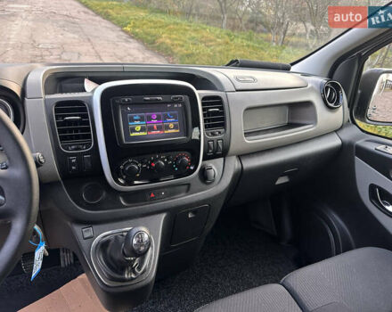 Серый Рено Трафик, объемом двигателя 1.6 л и пробегом 167 тыс. км за 18500 $, фото 16 на Automoto.ua