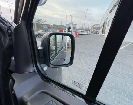 Серый Рено Трафик, объемом двигателя 2 л и пробегом 157 тыс. км за 27300 $, фото 49 на Automoto.ua