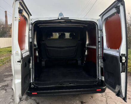 Серый Рено Трафик, объемом двигателя 1.6 л и пробегом 167 тыс. км за 18500 $, фото 23 на Automoto.ua