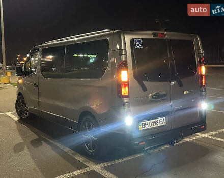 Серый Рено Трафик, объемом двигателя 2 л и пробегом 157 тыс. км за 27300 $, фото 14 на Automoto.ua