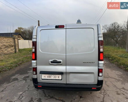 Серый Рено Трафик, объемом двигателя 1.6 л и пробегом 167 тыс. км за 18500 $, фото 7 на Automoto.ua