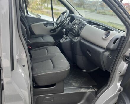 Серый Рено Трафик, объемом двигателя 1.6 л и пробегом 204 тыс. км за 16900 $, фото 5 на Automoto.ua