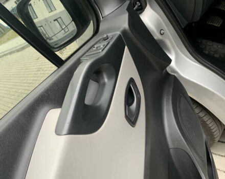 Серый Рено Трафик, объемом двигателя 1.6 л и пробегом 248 тыс. км за 16950 $, фото 26 на Automoto.ua