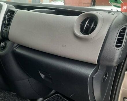 Сірий Рено Трафік, об'ємом двигуна 1.6 л та пробігом 237 тис. км за 19300 $, фото 29 на Automoto.ua