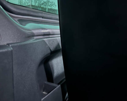 Серый Рено Трафик, объемом двигателя 2 л и пробегом 157 тыс. км за 27300 $, фото 57 на Automoto.ua