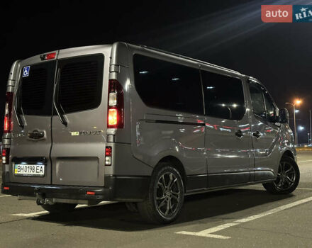 Серый Рено Трафик, объемом двигателя 2 л и пробегом 157 тыс. км за 27300 $, фото 20 на Automoto.ua