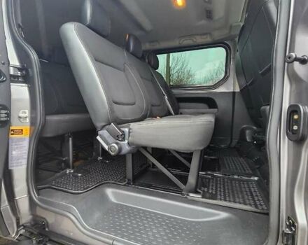 Серый Рено Трафик, объемом двигателя 1.6 л и пробегом 246 тыс. км за 19200 $, фото 44 на Automoto.ua