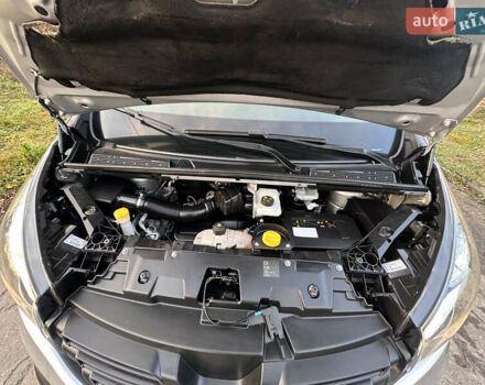 Серый Рено Трафик, объемом двигателя 1.6 л и пробегом 167 тыс. км за 18500 $, фото 40 на Automoto.ua