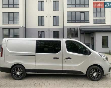 Серый Рено Трафик, объемом двигателя 1.6 л и пробегом 248 тыс. км за 16950 $, фото 4 на Automoto.ua