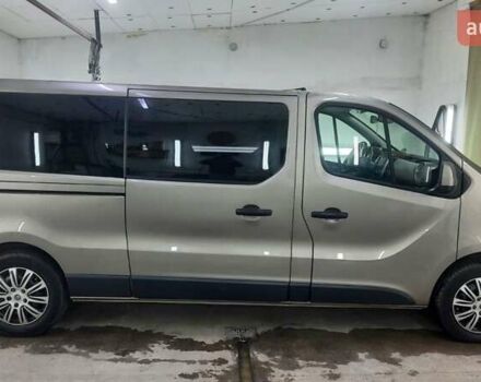 Сірий Рено Трафік, об'ємом двигуна 1.6 л та пробігом 237 тис. км за 19300 $, фото 4 на Automoto.ua