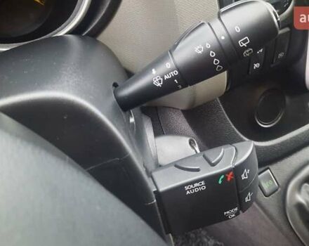 Сірий Рено Трафік, об'ємом двигуна 1.6 л та пробігом 237 тис. км за 19300 $, фото 17 на Automoto.ua