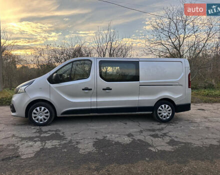 Серый Рено Трафик, объемом двигателя 1.6 л и пробегом 167 тыс. км за 18500 $, фото 3 на Automoto.ua