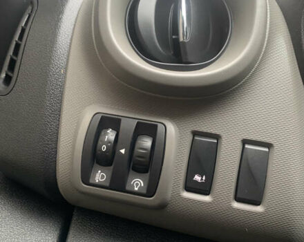 Серый Рено Трафик, объемом двигателя 1.6 л и пробегом 248 тыс. км за 16950 $, фото 12 на Automoto.ua