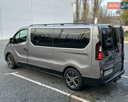 Серый Рено Трафик, объемом двигателя 2 л и пробегом 157 тыс. км за 27300 $, фото 8 на Automoto.ua