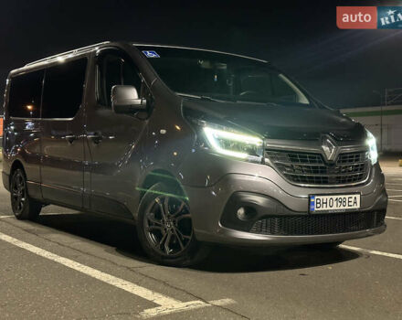 Серый Рено Трафик, объемом двигателя 2 л и пробегом 157 тыс. км за 27300 $, фото 4 на Automoto.ua