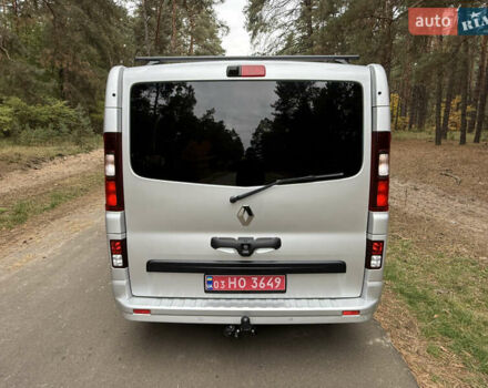 Сірий Рено Трафік, об'ємом двигуна 2 л та пробігом 135 тис. км за 34800 $, фото 11 на Automoto.ua