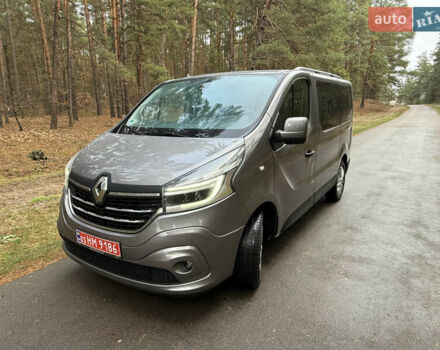 Серый Рено Трафик, объемом двигателя 2 л и пробегом 52 тыс. км за 28800 $, фото 23 на Automoto.ua