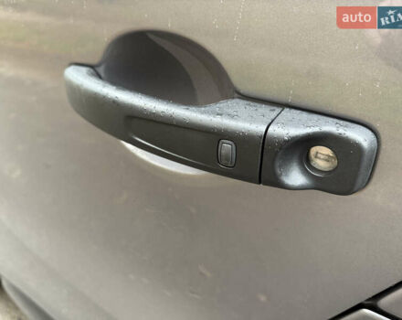 Серый Рено Трафик, объемом двигателя 2 л и пробегом 52 тыс. км за 28800 $, фото 51 на Automoto.ua