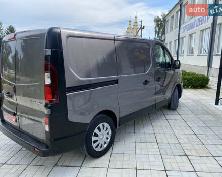 Серый Рено Трафик, объемом двигателя 2 л и пробегом 245 тыс. км за 17500 $, фото 14 на Automoto.ua