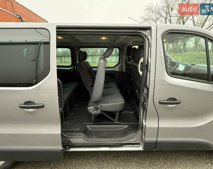 Серый Рено Трафик, объемом двигателя 2 л и пробегом 275 тыс. км за 24800 $, фото 41 на Automoto.ua