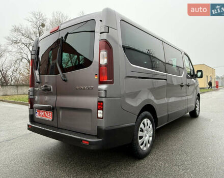 Серый Рено Трафик, объемом двигателя 2 л и пробегом 275 тыс. км за 24800 $, фото 14 на Automoto.ua