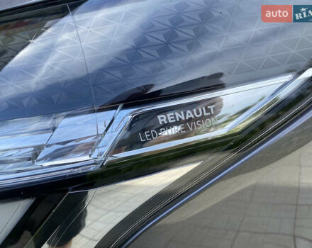 Серый Рено Трафик, объемом двигателя 2 л и пробегом 245 тыс. км за 17500 $, фото 4 на Automoto.ua