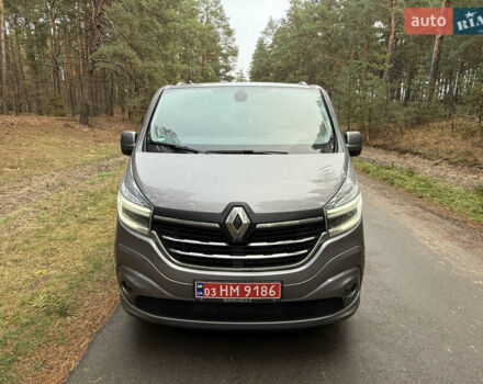 Серый Рено Трафик, объемом двигателя 2 л и пробегом 52 тыс. км за 28800 $, фото 3 на Automoto.ua