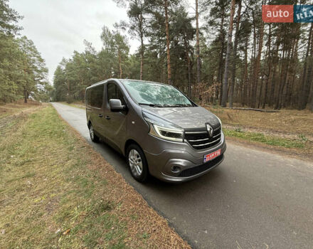 Серый Рено Трафик, объемом двигателя 2 л и пробегом 52 тыс. км за 28800 $, фото 54 на Automoto.ua