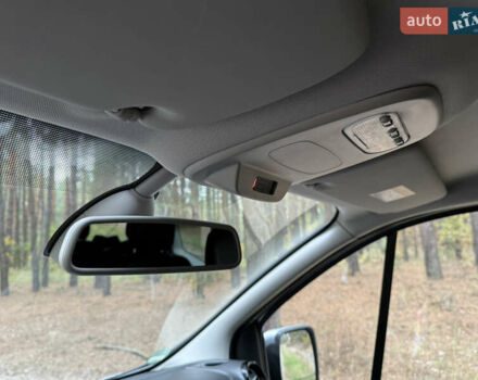 Сірий Рено Трафік, об'ємом двигуна 2 л та пробігом 135 тис. км за 34800 $, фото 51 на Automoto.ua