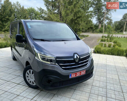 Серый Рено Трафик, объемом двигателя 2 л и пробегом 245 тыс. км за 17500 $, фото 19 на Automoto.ua