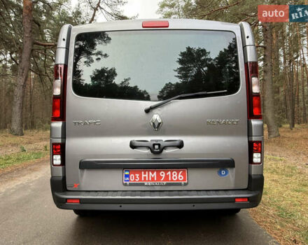 Серый Рено Трафик, объемом двигателя 2 л и пробегом 52 тыс. км за 28800 $, фото 12 на Automoto.ua