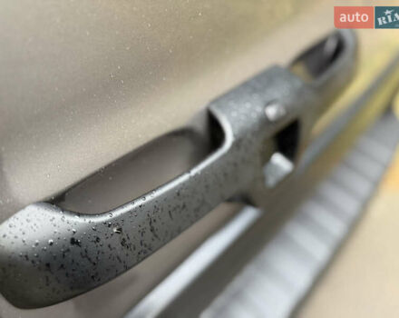 Серый Рено Трафик, объемом двигателя 2 л и пробегом 52 тыс. км за 28800 $, фото 48 на Automoto.ua